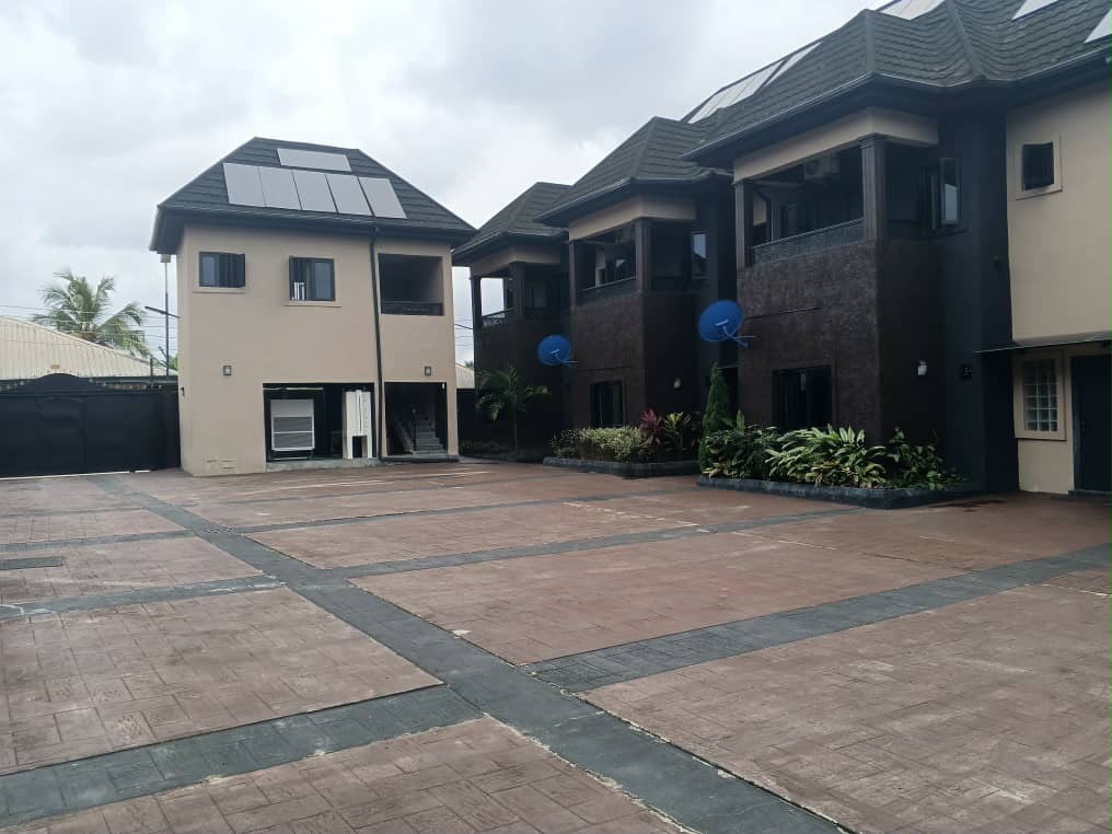 Fully Furnished & Serviced 1, 2 & 3-Bedroom Flats — view 3