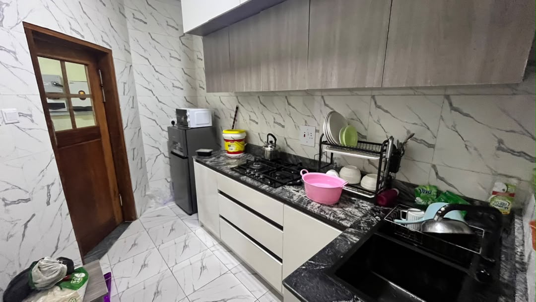 Fully Furnished & Serviced 1, 2 & 3-Bedroom Flats — view 15